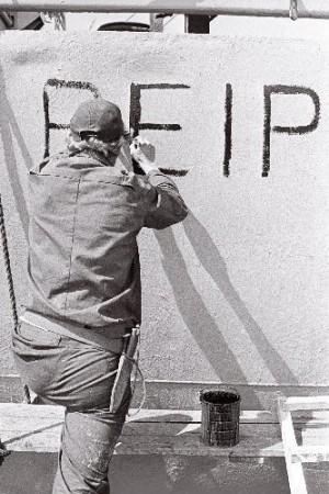 РТМС  Пейпси в Пальясааре  - маляр за работой  1992