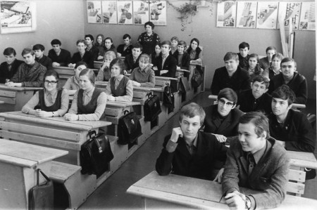 9 класс 15 ср.  школа  Талинна 1971