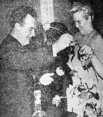 Первая конференция женщин рыбопромыслового флота.  Парторг  Н. Ф. Митюрев вручает  женщинам цветы – 18 04 1969
