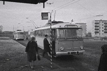 театр Эстония -Мустамяэ, новая линия троллейбуса №2  - 08 11 1967