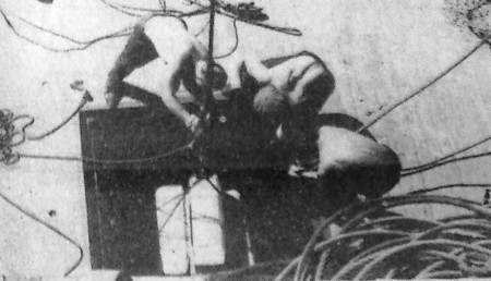 Выгрузка коробов с  рыбой в море  - БМРТ-436 Кристьян Рауд 17 08 1968 фото М. Никольского