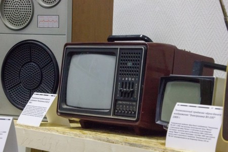 товары СССР - Электроника  ВЛ-200 цветной