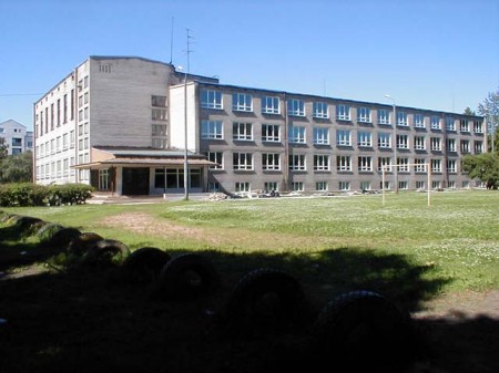 15 ср.  школа  с  1998   Karjamaa Gümnaasium