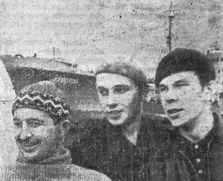 Валуев Л. боцмае, Марущяк Ю. матрос Иванов Б. котельный машинист - танкер Криптон 22 мая 1965