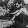 Любин Володя штурман и  комсорг делает импровизированную елку на Кубе в порту – 01 01 1966