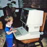 компьютер Apple в  1989 году.