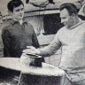 Поваров И. и  Кондратюк М.  матросы, Пихла В. боцман  СРТ 9062  за ремонтом судна 30 мая 1972